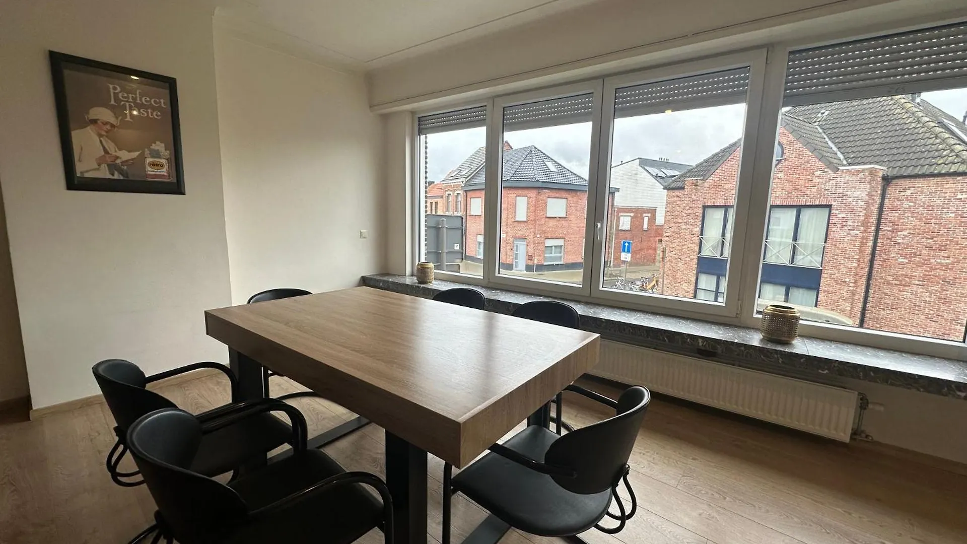 Spacious Apartment Next To Port Of Antwerp
